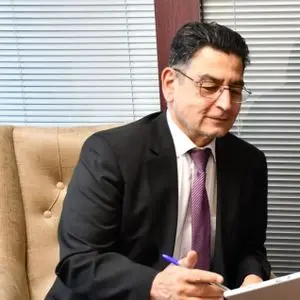 دکتر امین اله پیرایه گر متخصص روانپزشکی و اعصاب و روان
