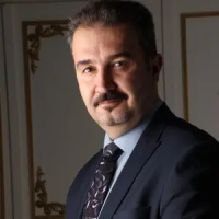 دکتر پیمان کلیم دست متخصص روانپزشکی و اعصاب و روان